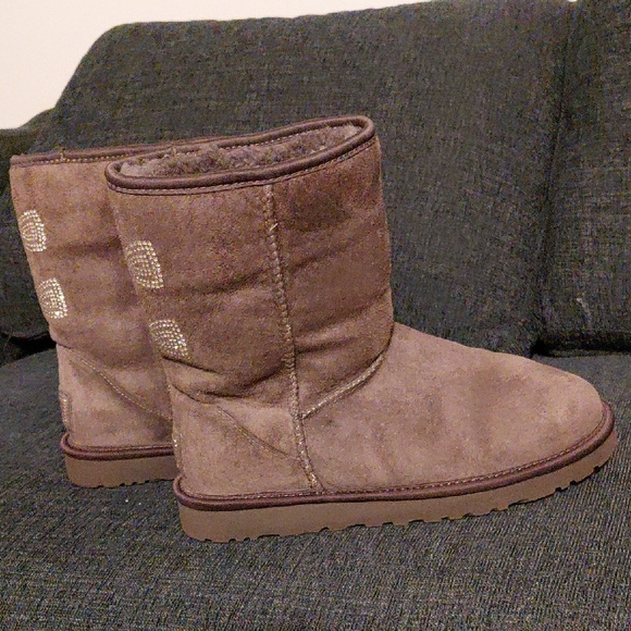 UGG Women's Tan Suede Boots with Crystal Bow Details - Picture 5 of 5